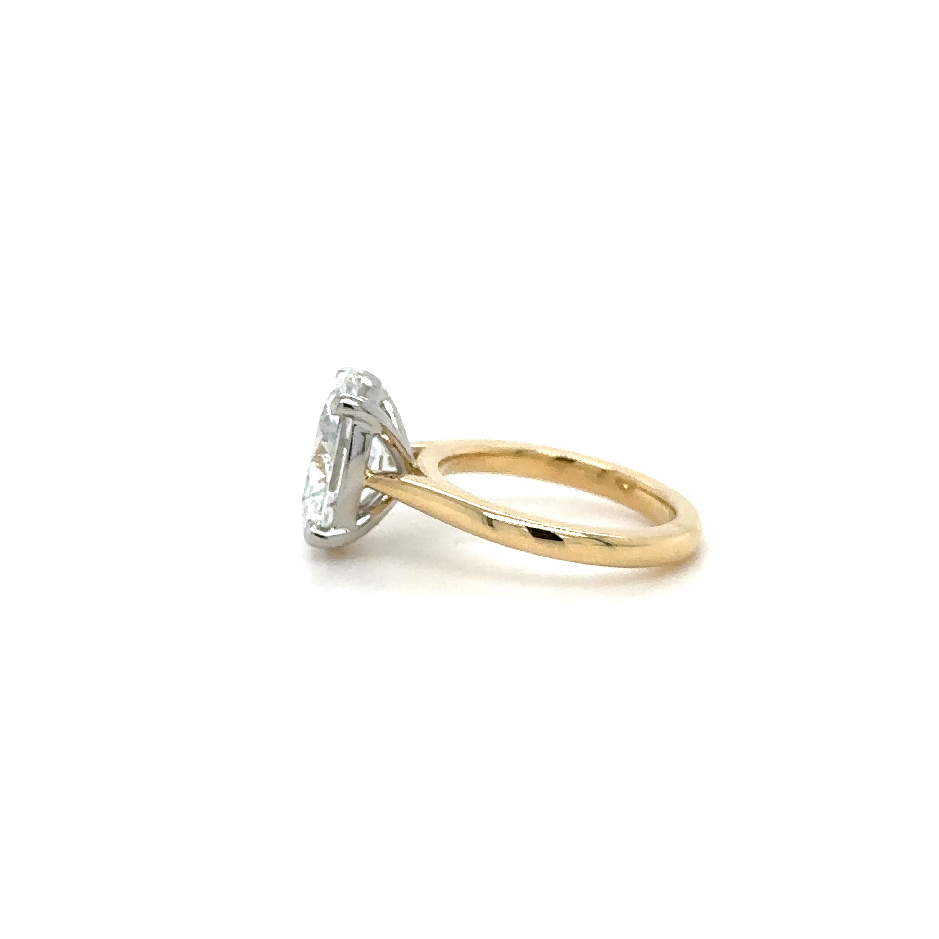 Tapered Solitaire Gallery Diamond Ring