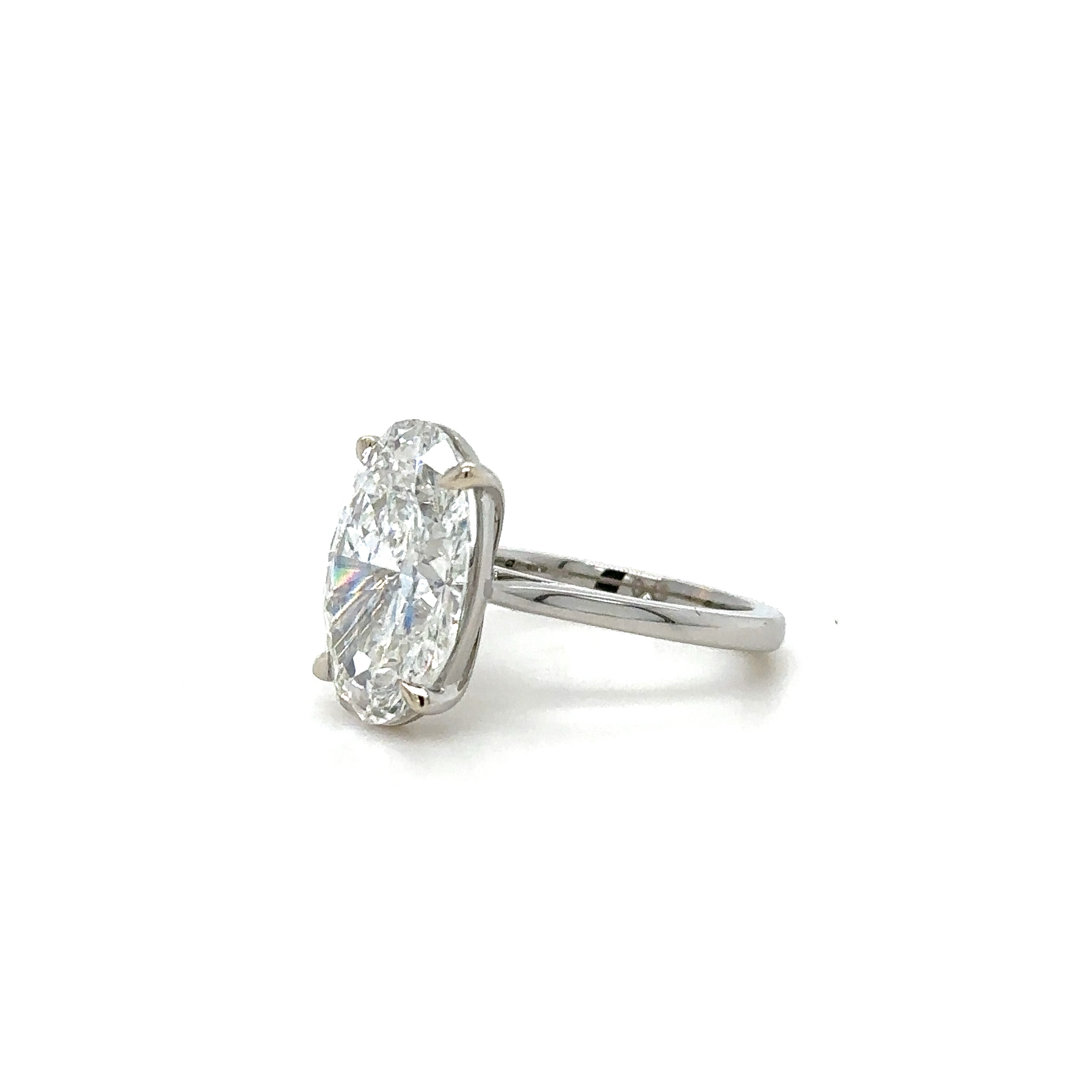 Tapered Solitaire Gallery Diamond Ring